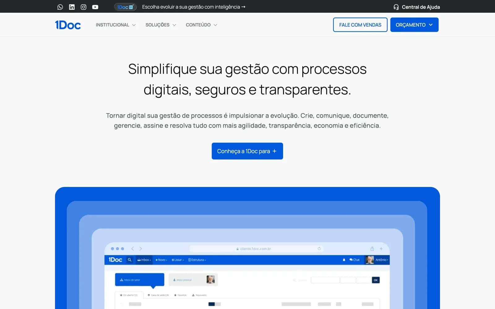 Página inicial da 1Doc: título sobre processos digitais e, abaixo, a tela da plataforma dentro de uma moldura de navegador.